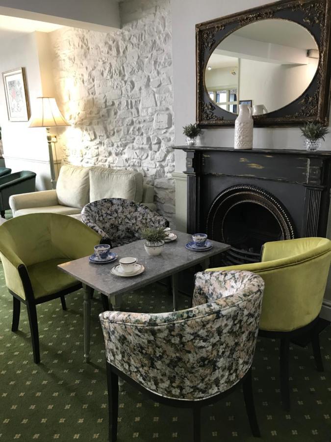 Falcon And Restaurant Hotel Carmarthen
