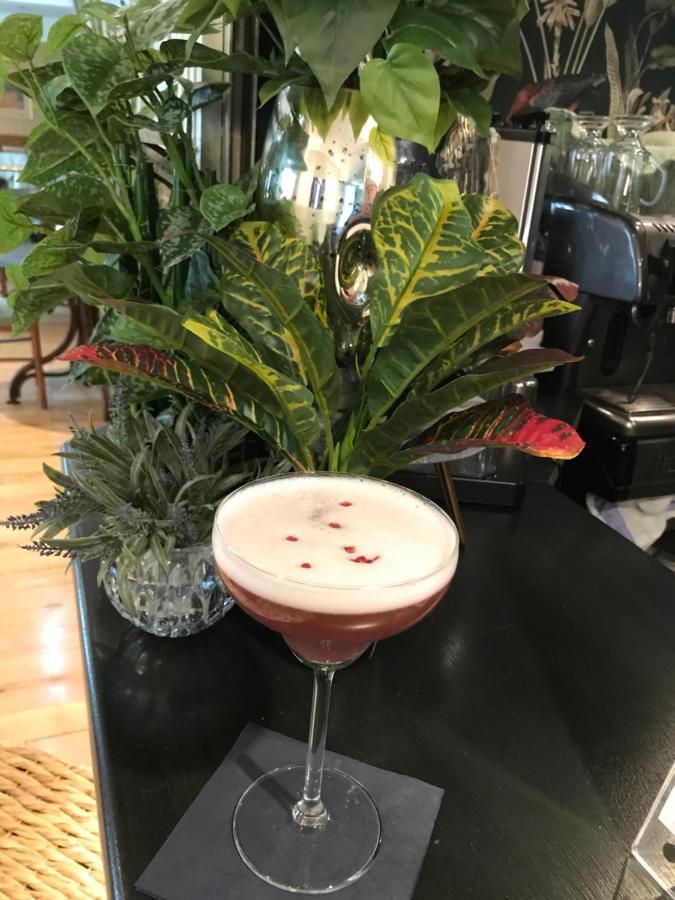 Falcon And Restaurant Hotel